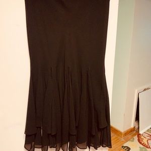 Black flounce skirt